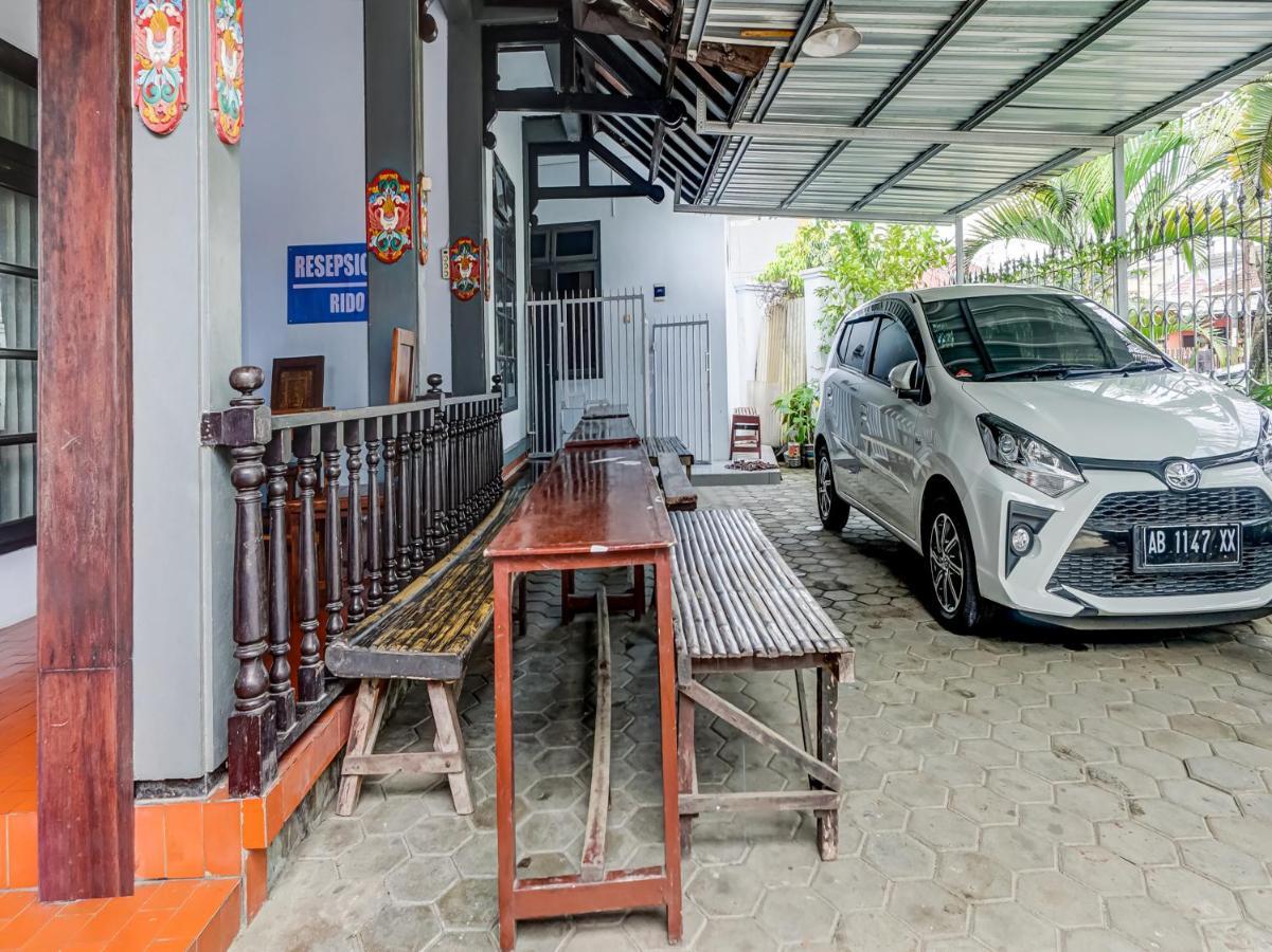 Spot On 90797 Sukun Syariah Homestay マラン エクステリア 写真